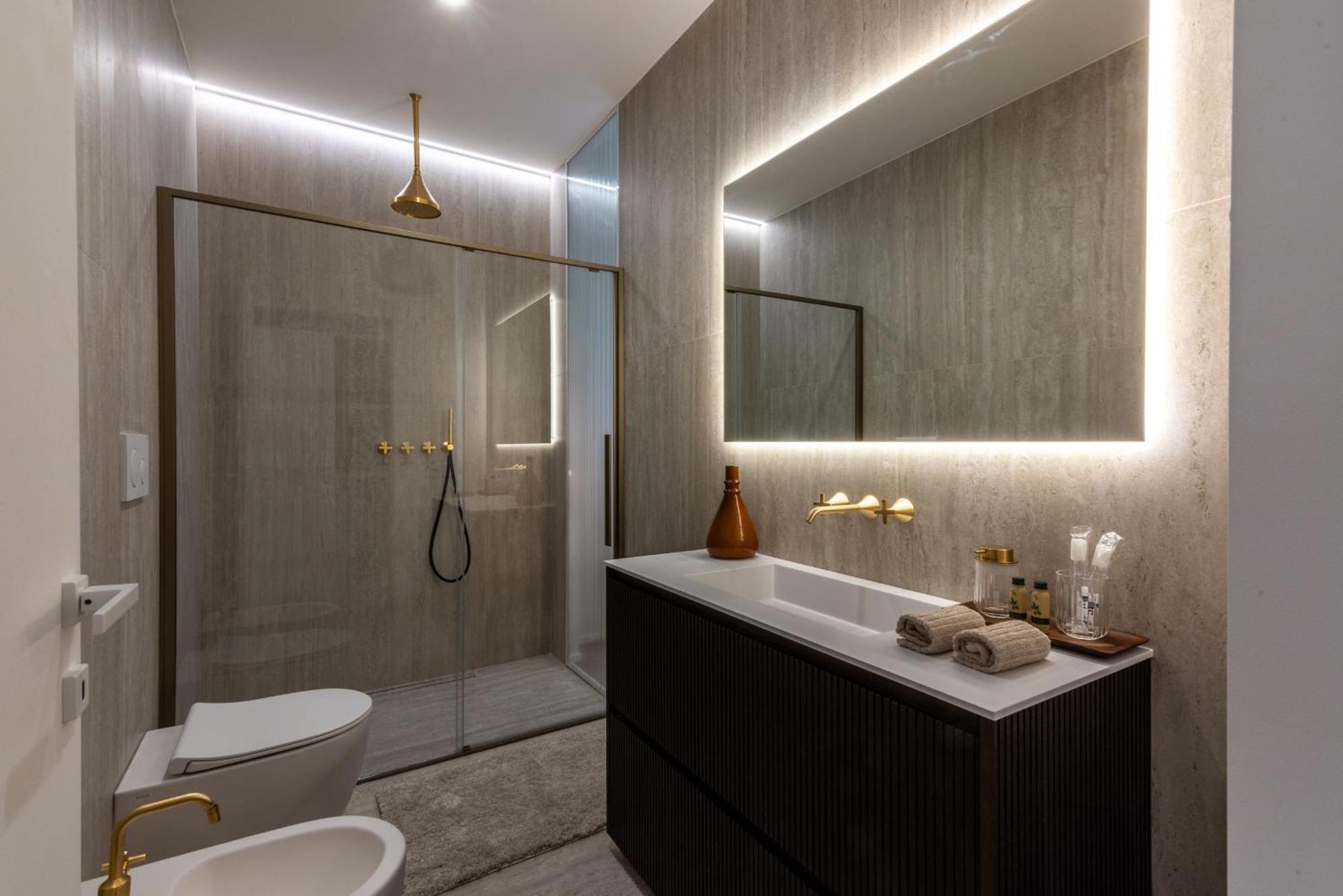 Apartment White House Con Posti Auto Mailand