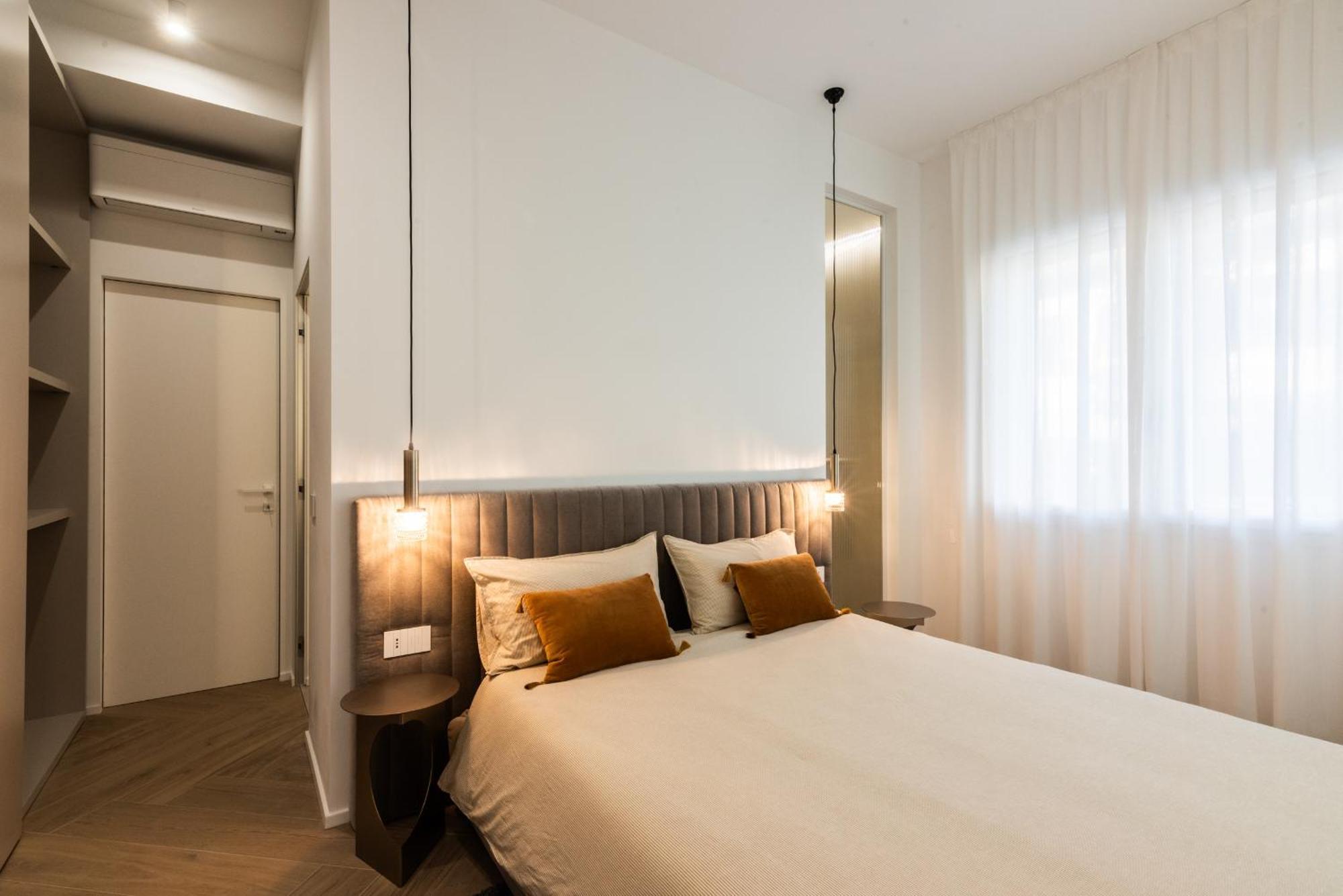 Apartment White House Con Posti Auto