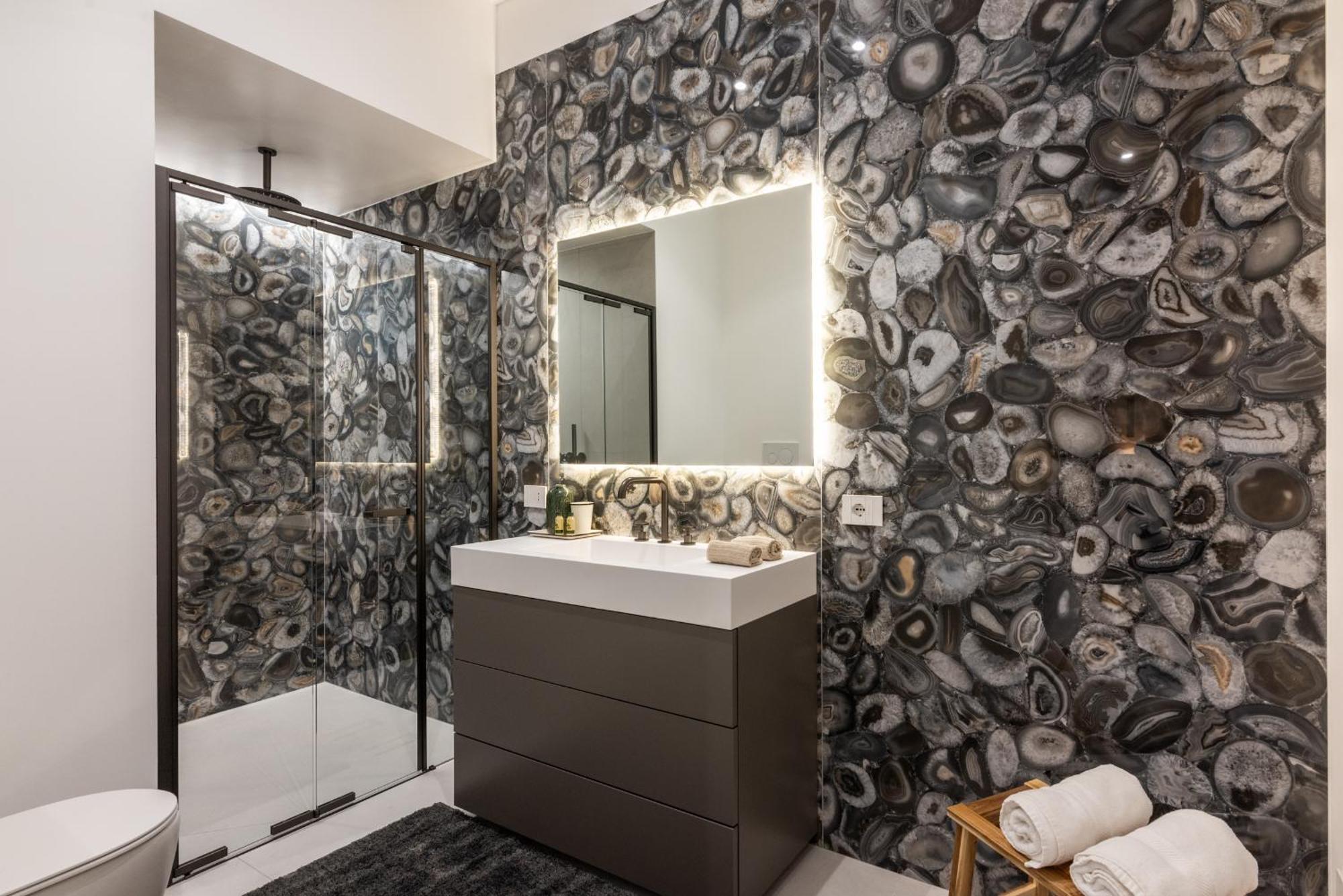 Apartment White House Con Posti Auto