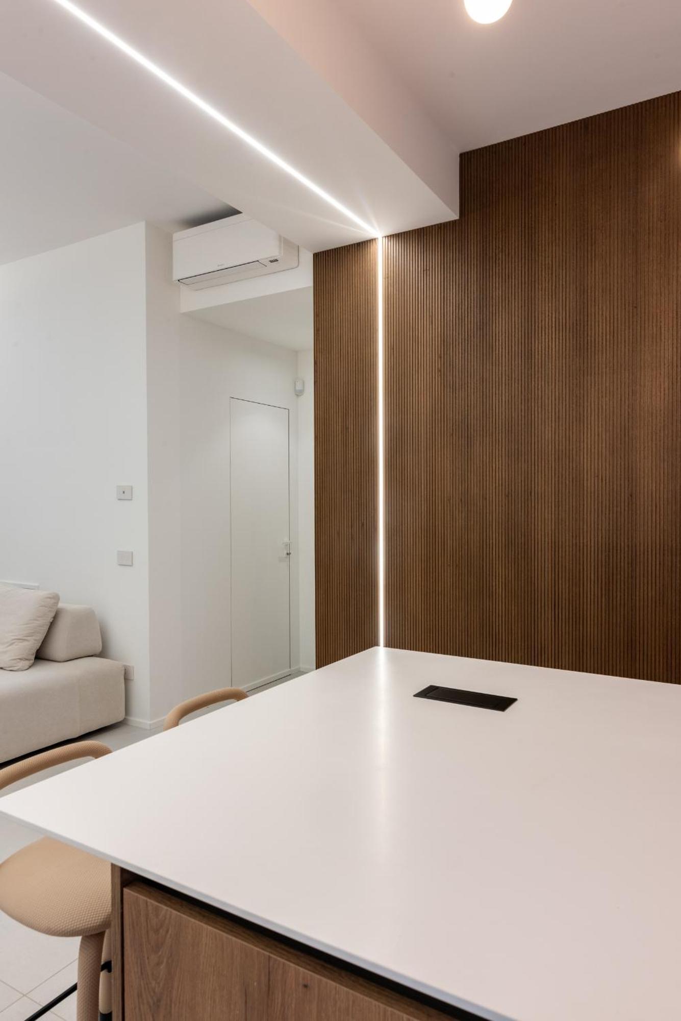 Apartment White House Con Posti Auto Mailand